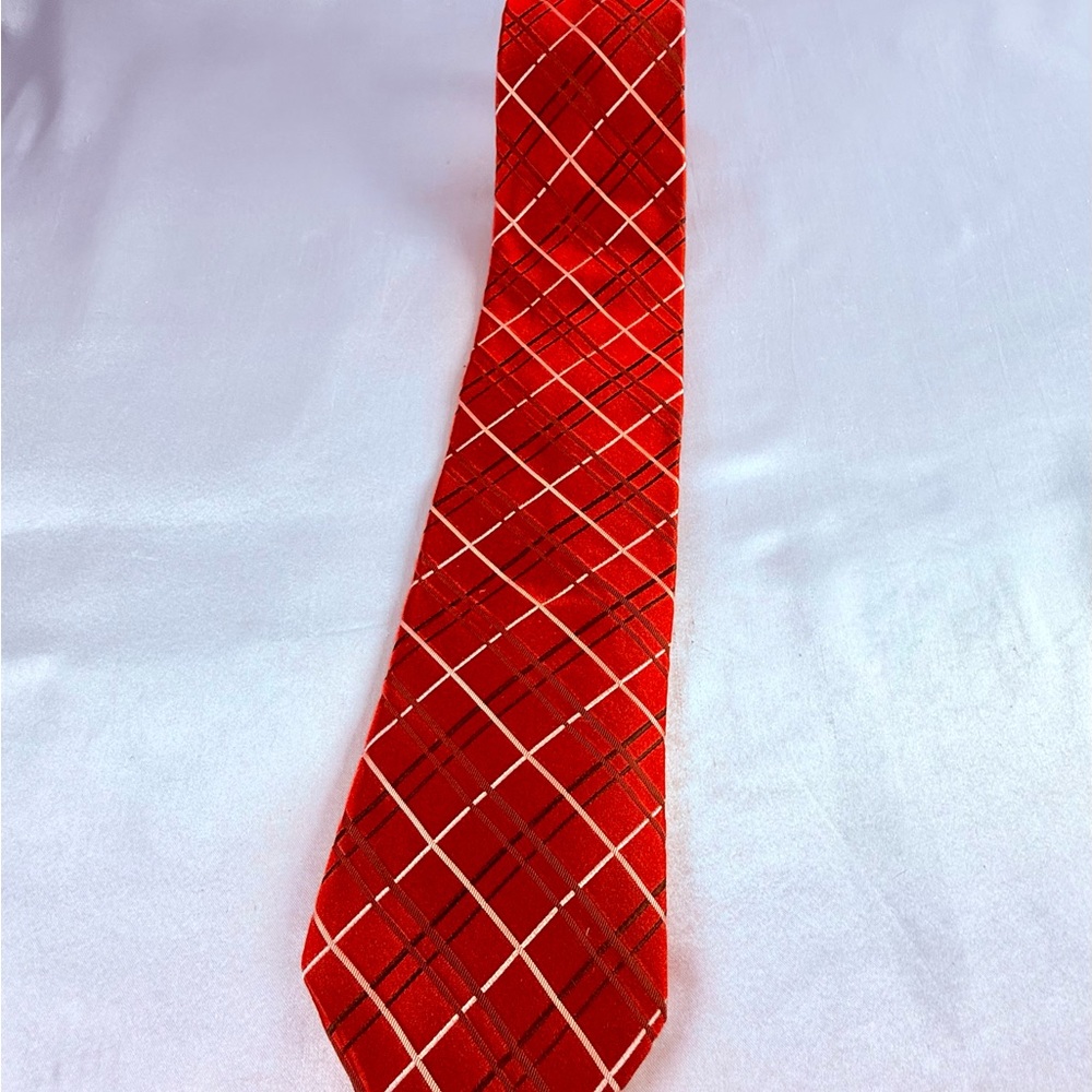 Tommy Hilfiger Red and White Silk Tie